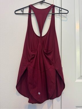 Lululemon Burgundy Open Back Racerback Tank Top Small Medium 6/8